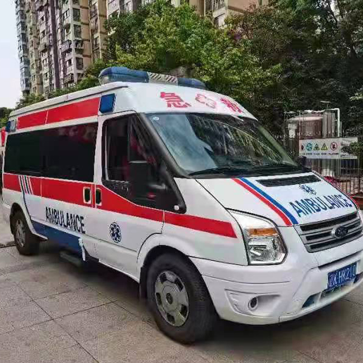 临武长途救护车护送病人返乡